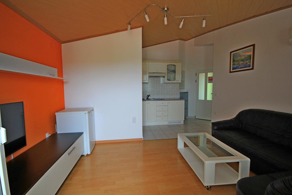 Apartment Vucic Makarska Exterior photo