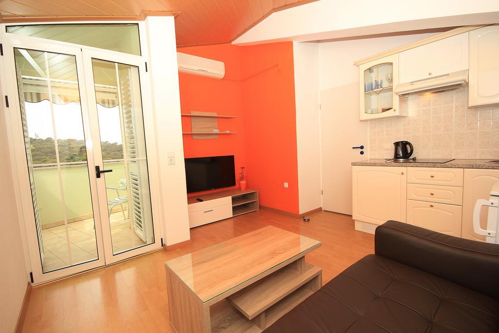 Apartment Vucic Makarska Exterior photo